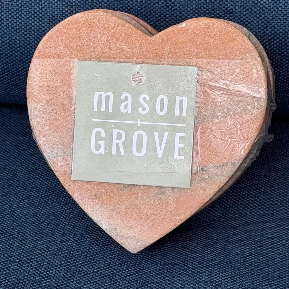 Mason Grove Marble Heart Coaster Set of 4 w/ Padded Feet Heart Shaped NOS READ